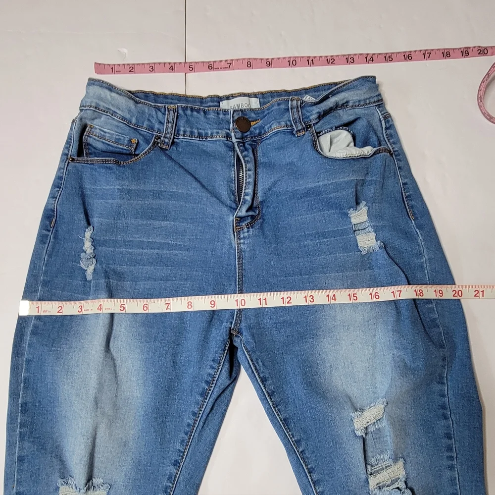 Bamboo Distressed Skinny Jeans Size 11/12 Medium Wash